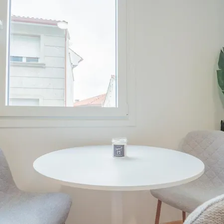 Ybh Lara Apartment